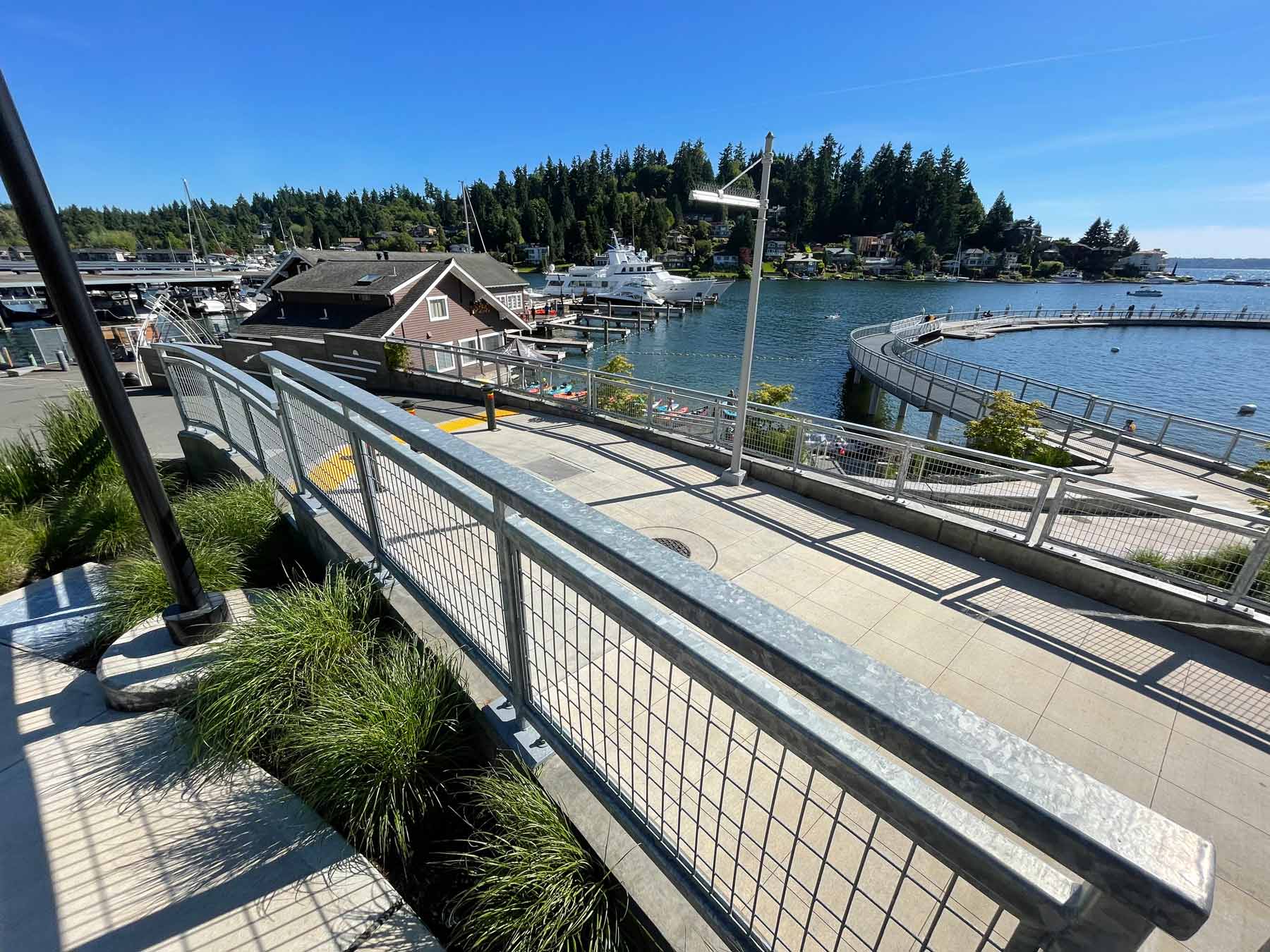 Meydenbauer bay park of main street in Bellevue Washington